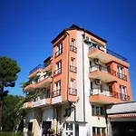 Gasthuis Respekt Sunny Beach